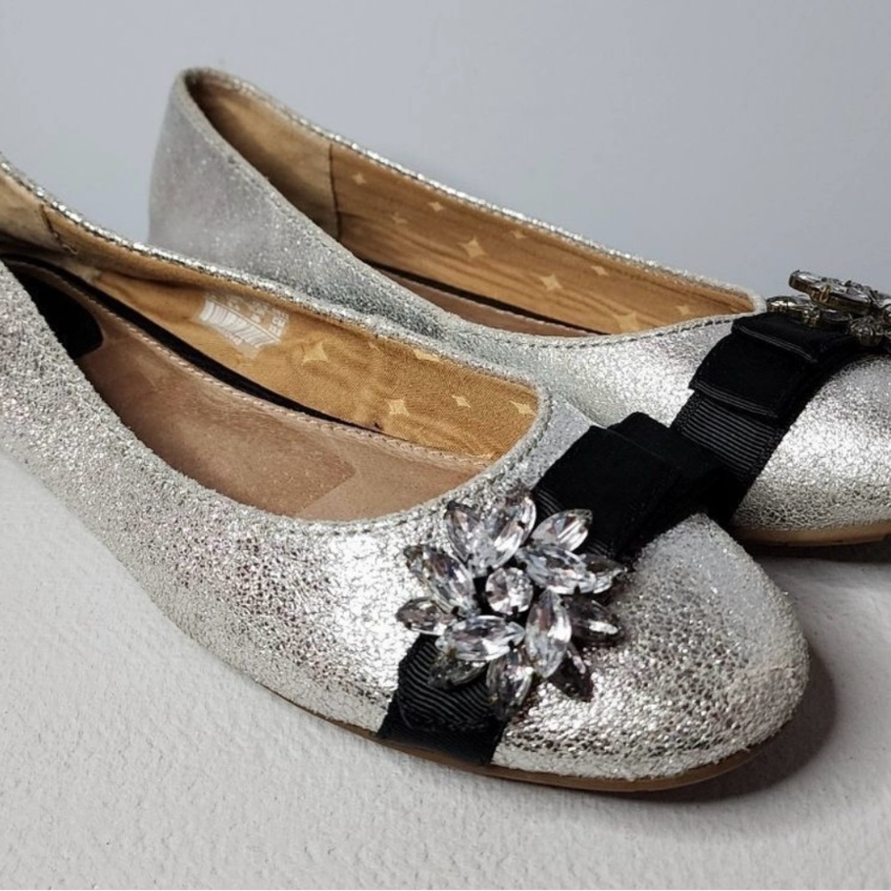 Fossil Metallic Silver Real LEATHER Flats